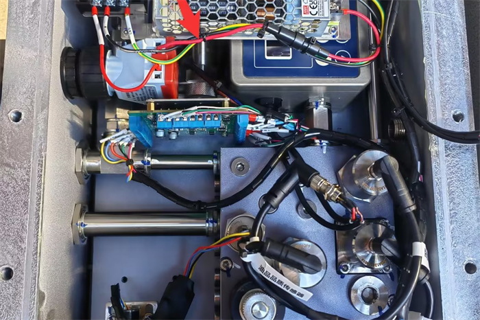 內(nèi)類加工廠油液在線監(jiān)測(cè)系統(tǒng)