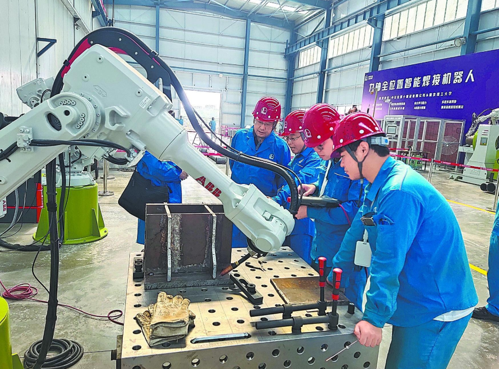 AI賦能科研與石油化工行業(yè)：智能發(fā)現(xiàn)引領(lǐng)高效變革